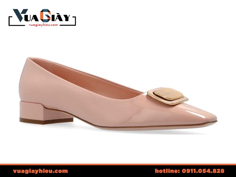 Giày cao gót Salvatore Ferragamo giá bao nhiêu?