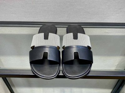 Dép Hermes Izmir Sandal Màu Đen Kẻ Trắng Da Trơn Like Auth