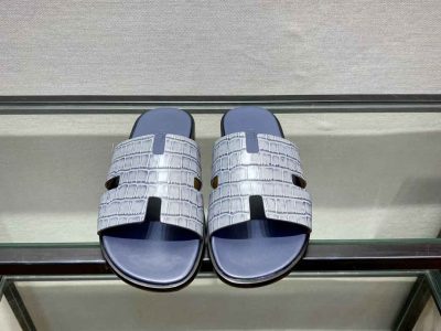 Dép Hermes Izmir Sandal Thiết Kế Quai Hoạ Tiết Da Cá Sấu Màu Xanh Like Auth